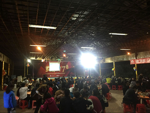 華為市場部為迎接新年來深圳九龍生態(tài)園感受過年氣氛